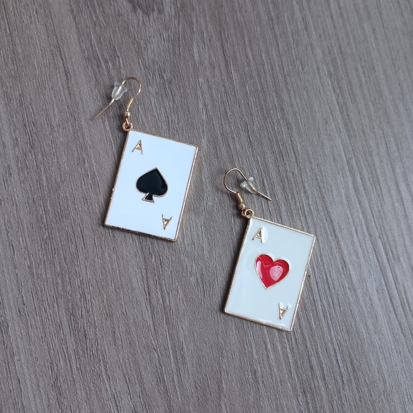 Poker Ace Cards Mis-Match Dangle Earrings - Picture 5 of 6